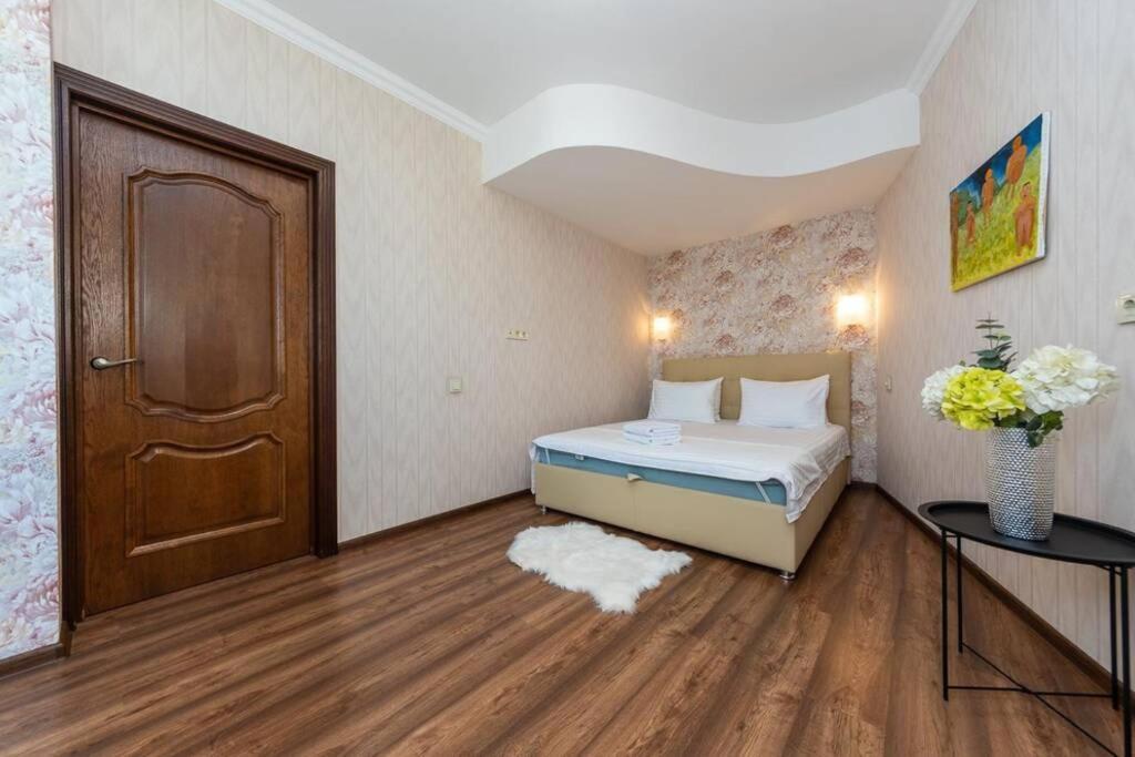 Apartments With Crazy Panoramic View Of The Dniepr Kiev Ngoại thất bức ảnh