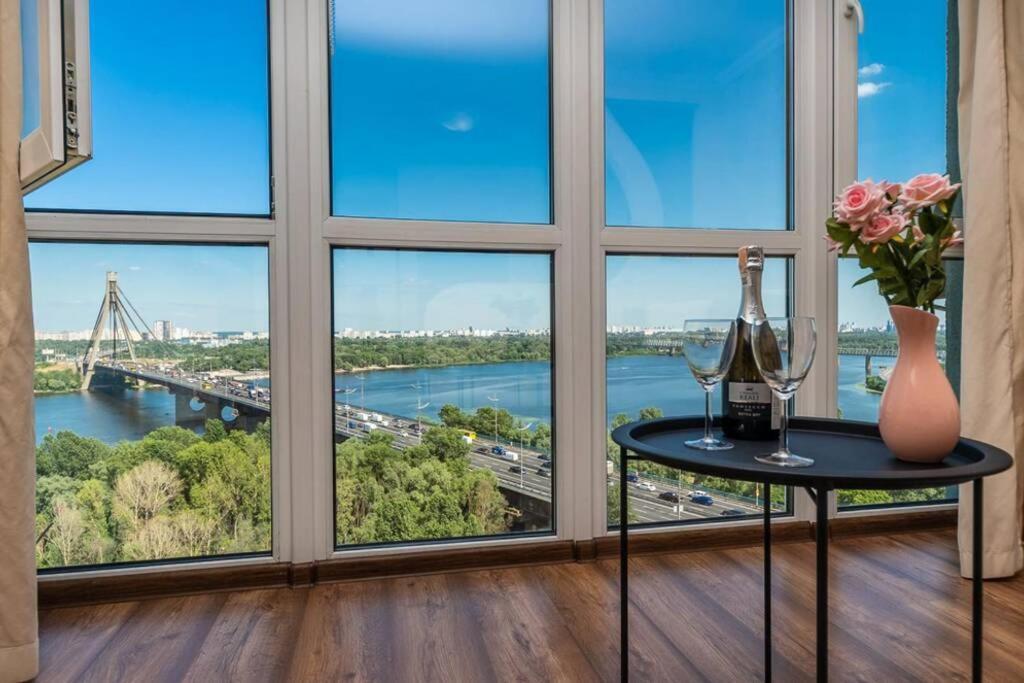 Apartments With Crazy Panoramic View Of The Dniepr Kiev Ngoại thất bức ảnh