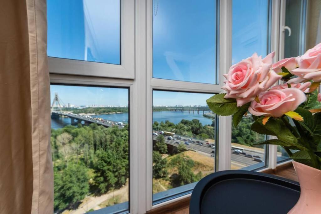 Apartments With Crazy Panoramic View Of The Dniepr Kiev Ngoại thất bức ảnh