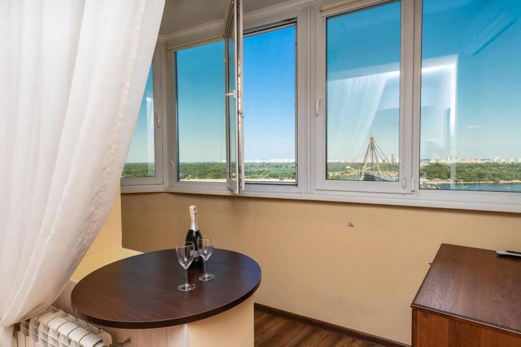Apartments With Crazy Panoramic View Of The Dniepr Kiev Ngoại thất bức ảnh