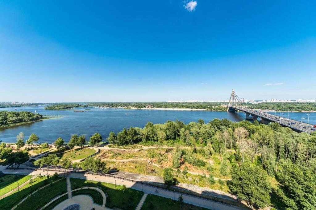 Apartments With Crazy Panoramic View Of The Dniepr Kiev Ngoại thất bức ảnh
